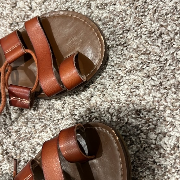 Target Mossimo Sandals - Picture 2 of 3